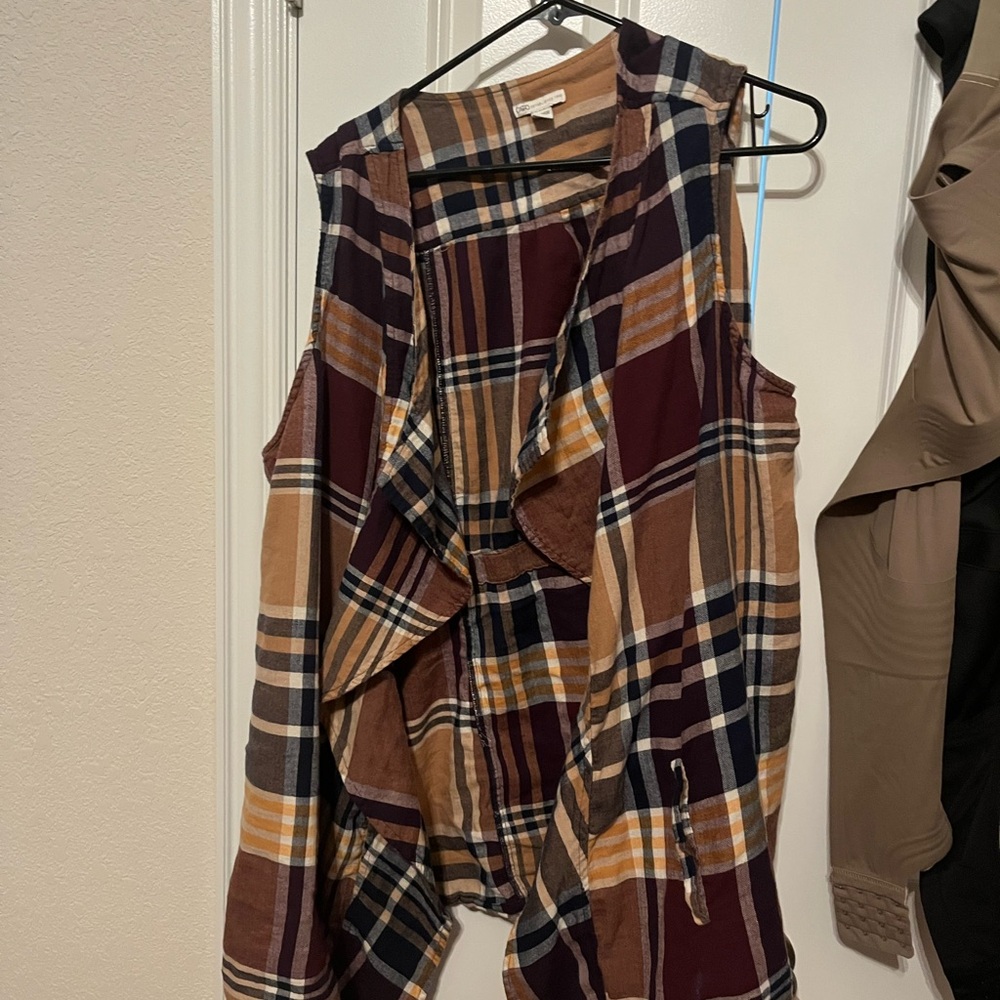 Cato plaid waterfall vest